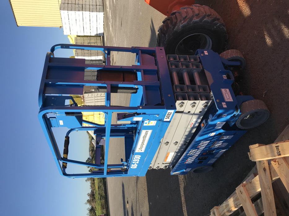 2019 Genie GS-1930 Half Height Swing Gate, 800W Inverter