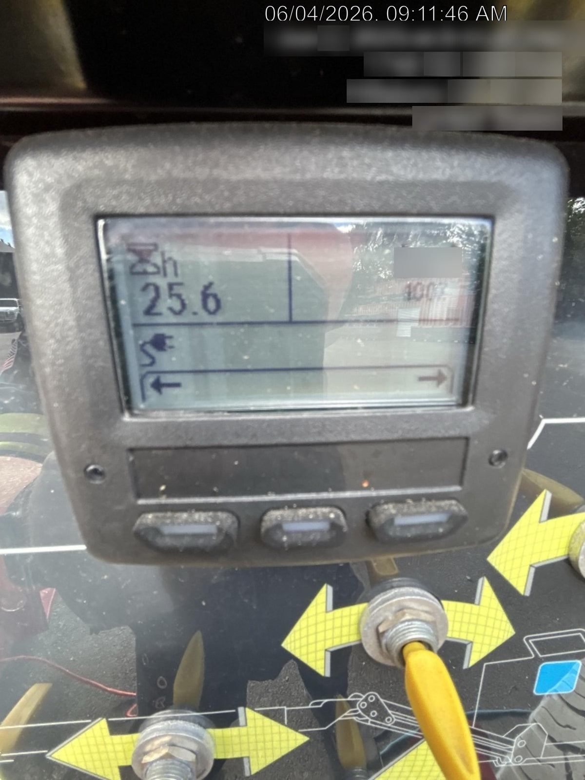 2025 JLG E300AJP