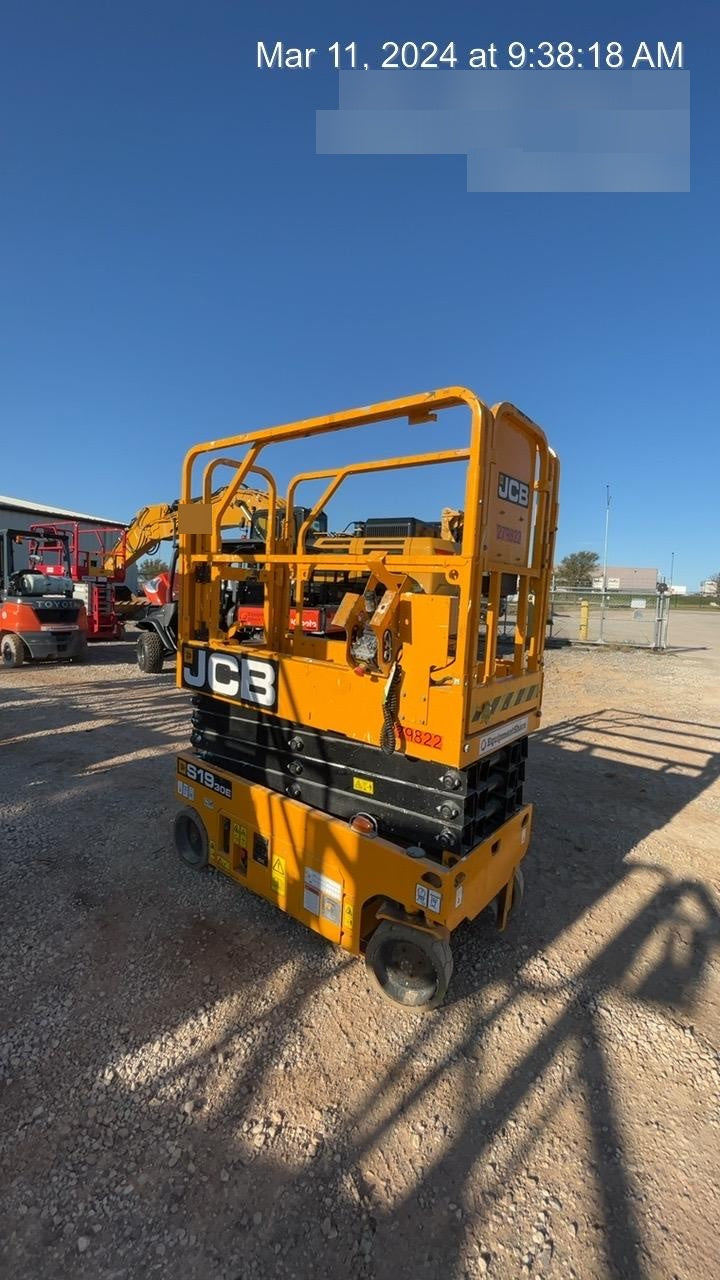 2023 JCB S1930E