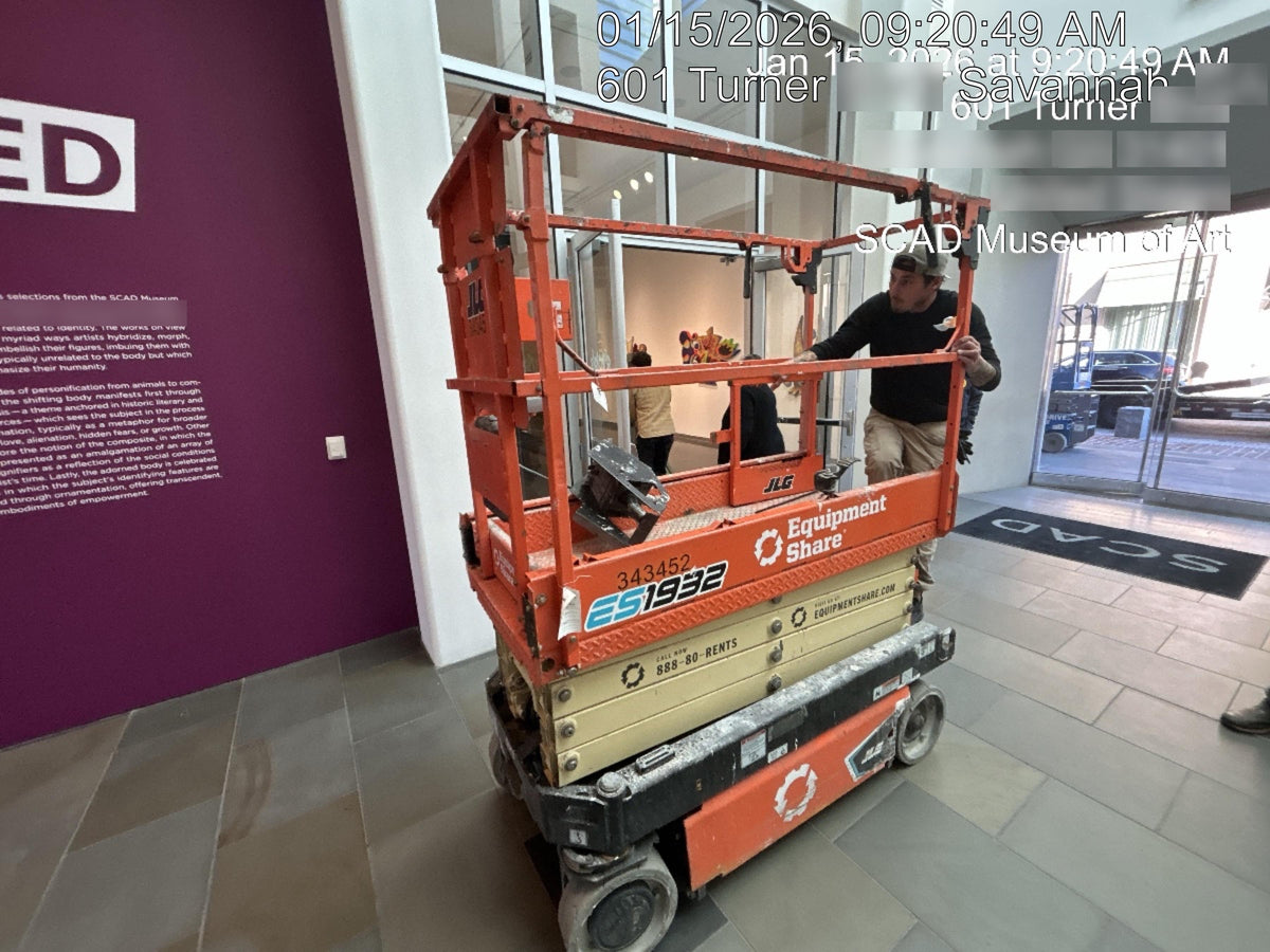 2023 JLG ES1932