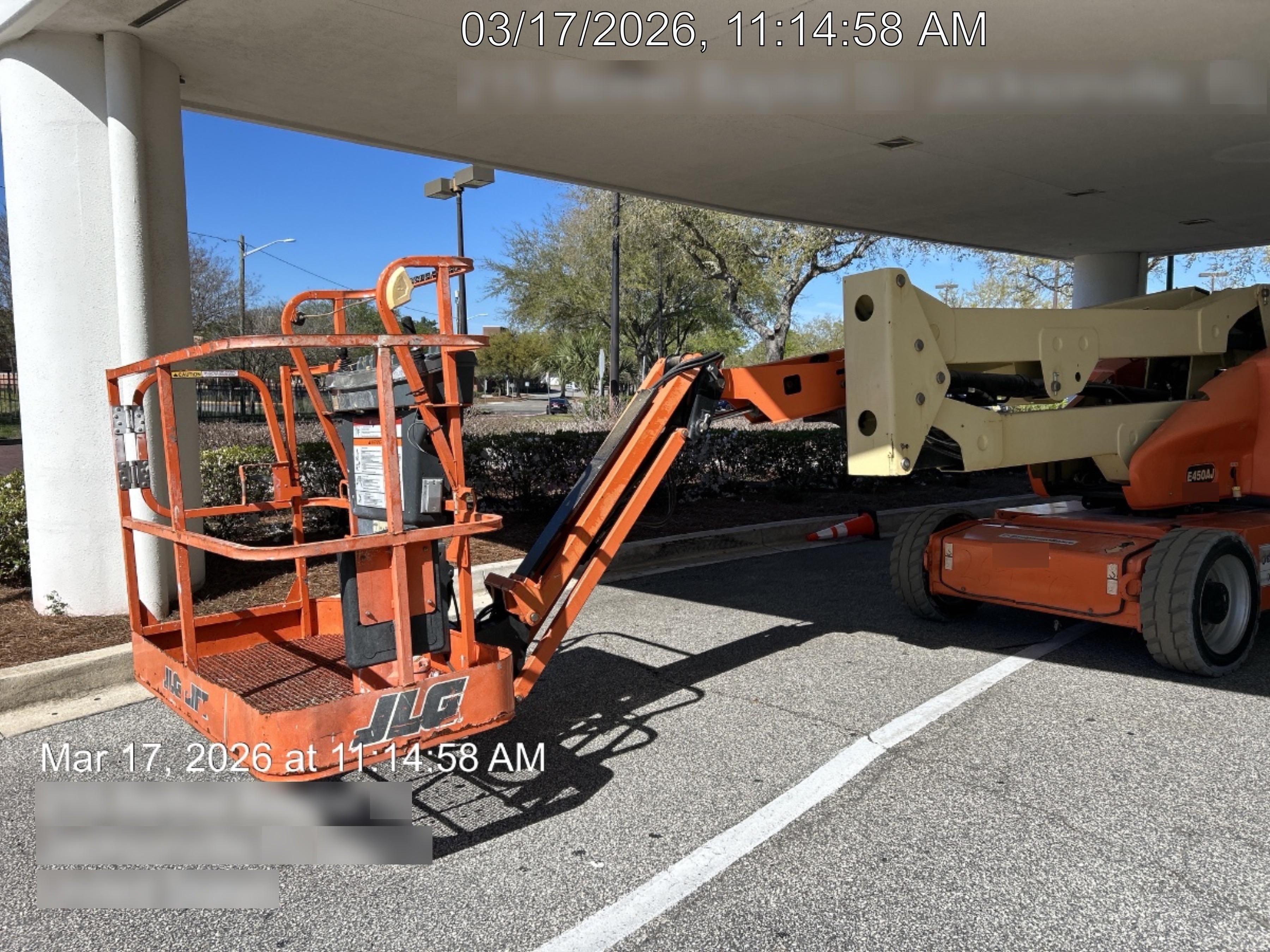 2019 JLG E450AJ