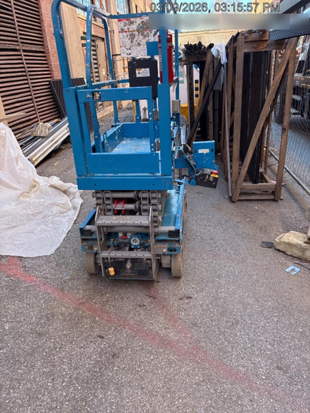 2021 GENIE GS-1330m
