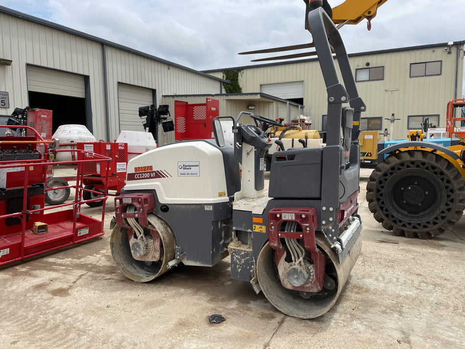 2023 DYNAPAC CC1200