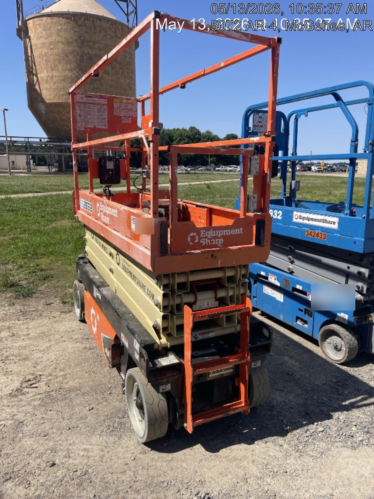 2023 JLG ES2632