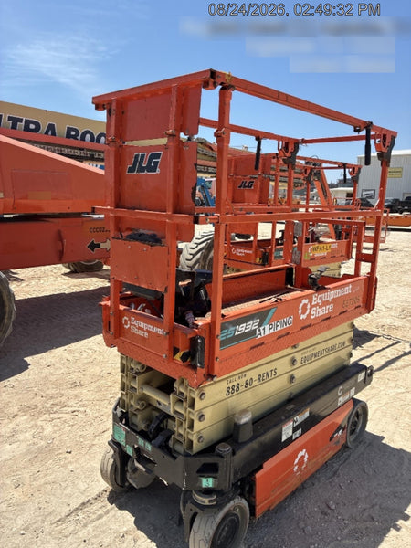 2025 JLG ES1932