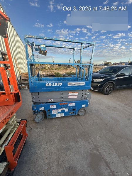 2020 Genie GS-1930 Solid Non Marking Tires, Beacon, Folding rails with half height swing gate