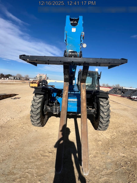 2018 Genie GTH-844 Genie GTH-844 w/Enclosed Cab w/HVAC, Work Lights, Solid Tires, Beacon, 60" Carriage and Forks