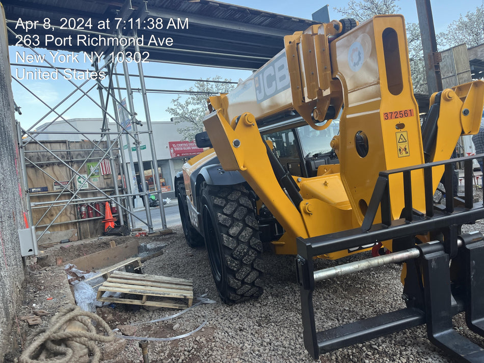 2023 JCB 510-56