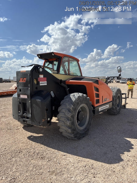 2021 JLG 1732
