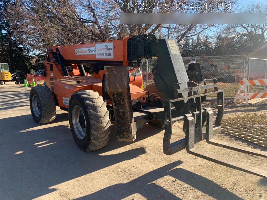 2018 Skytrak 10054 JLG Skytrak 10054, Solid Tires (shipping-Boss), CAB, Beacon and Work Light Package