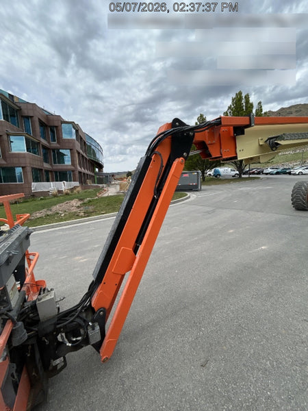 2022 JLG 860SJ