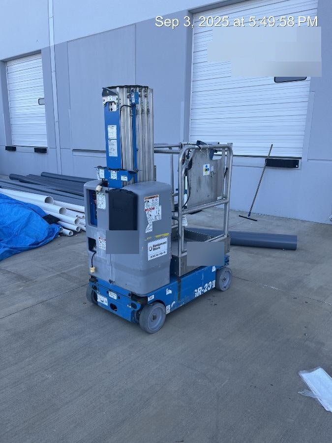 2018 GENIE GR-20