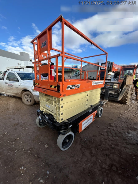 2022 JLG R3246