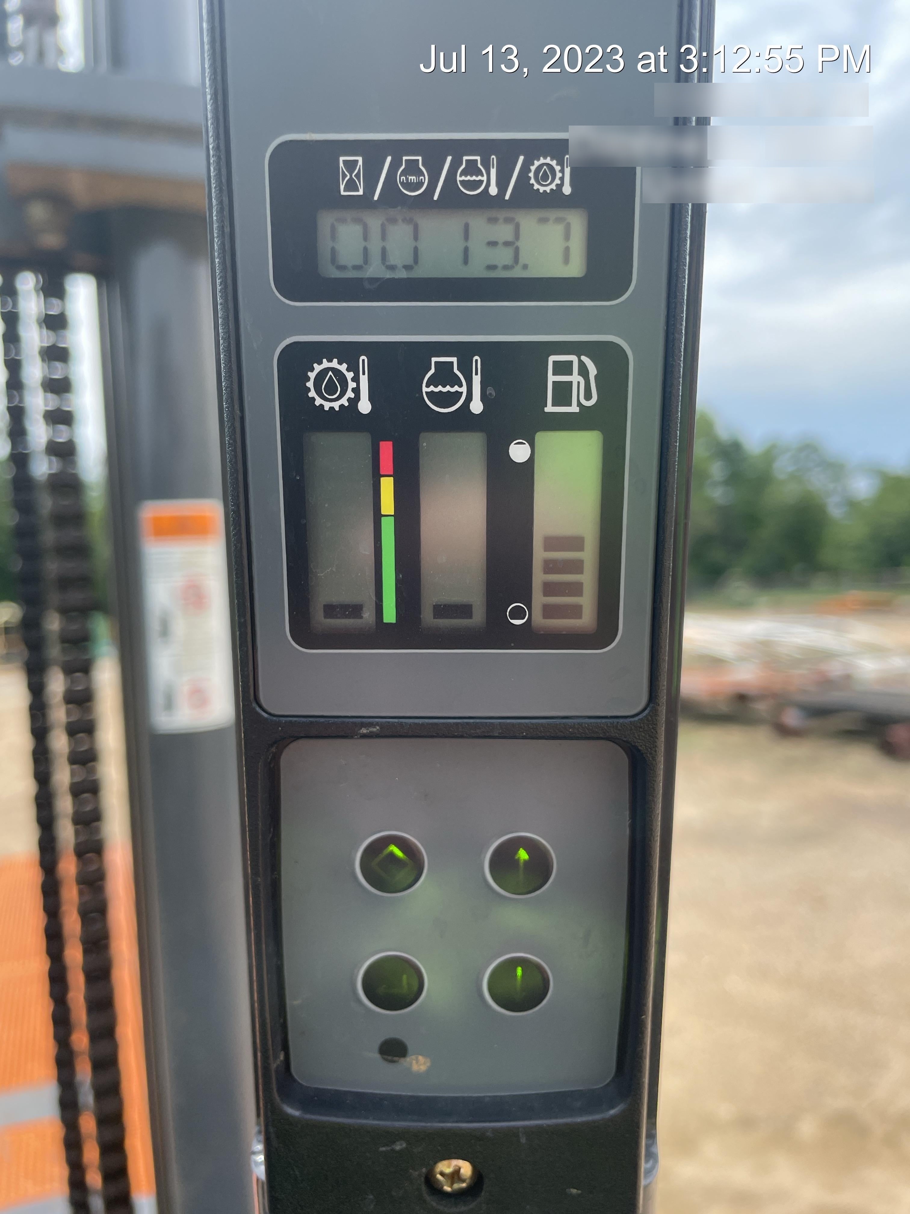 2023 CASE 588H