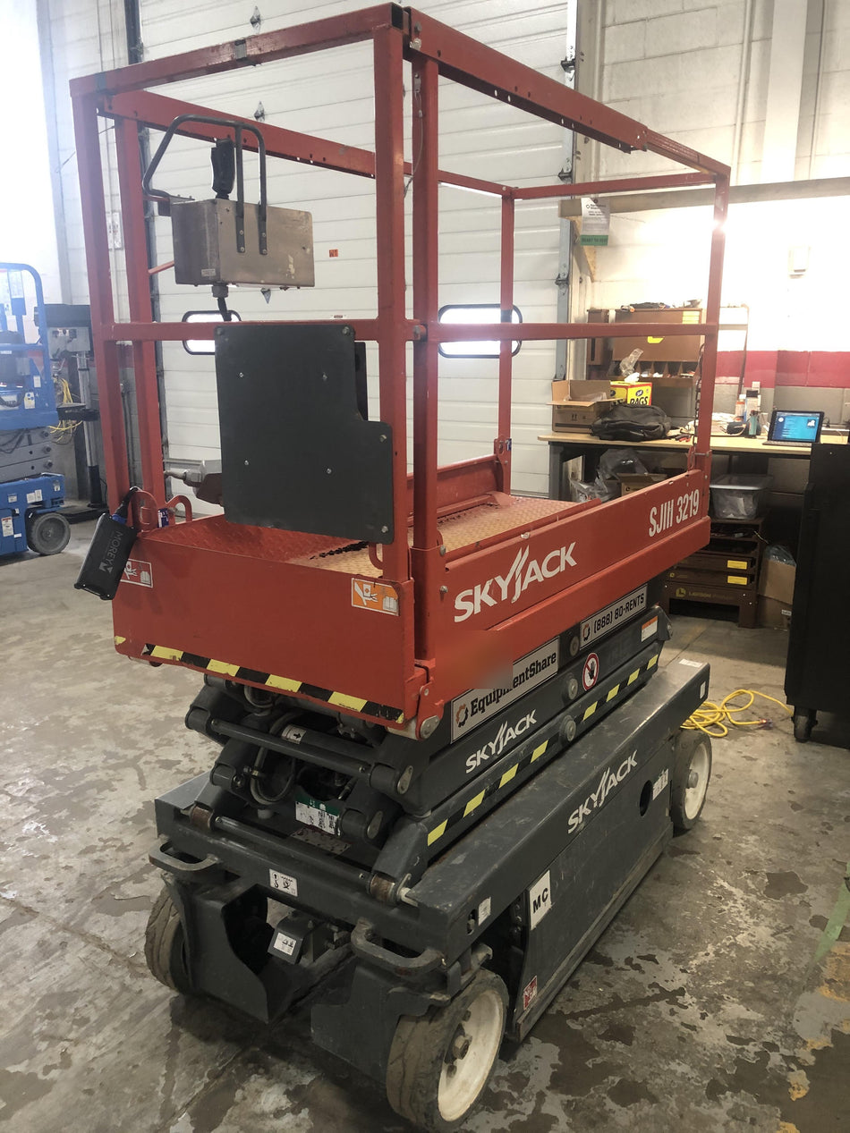2017 Skyjack SJIII-3219 Standard Rental Specs