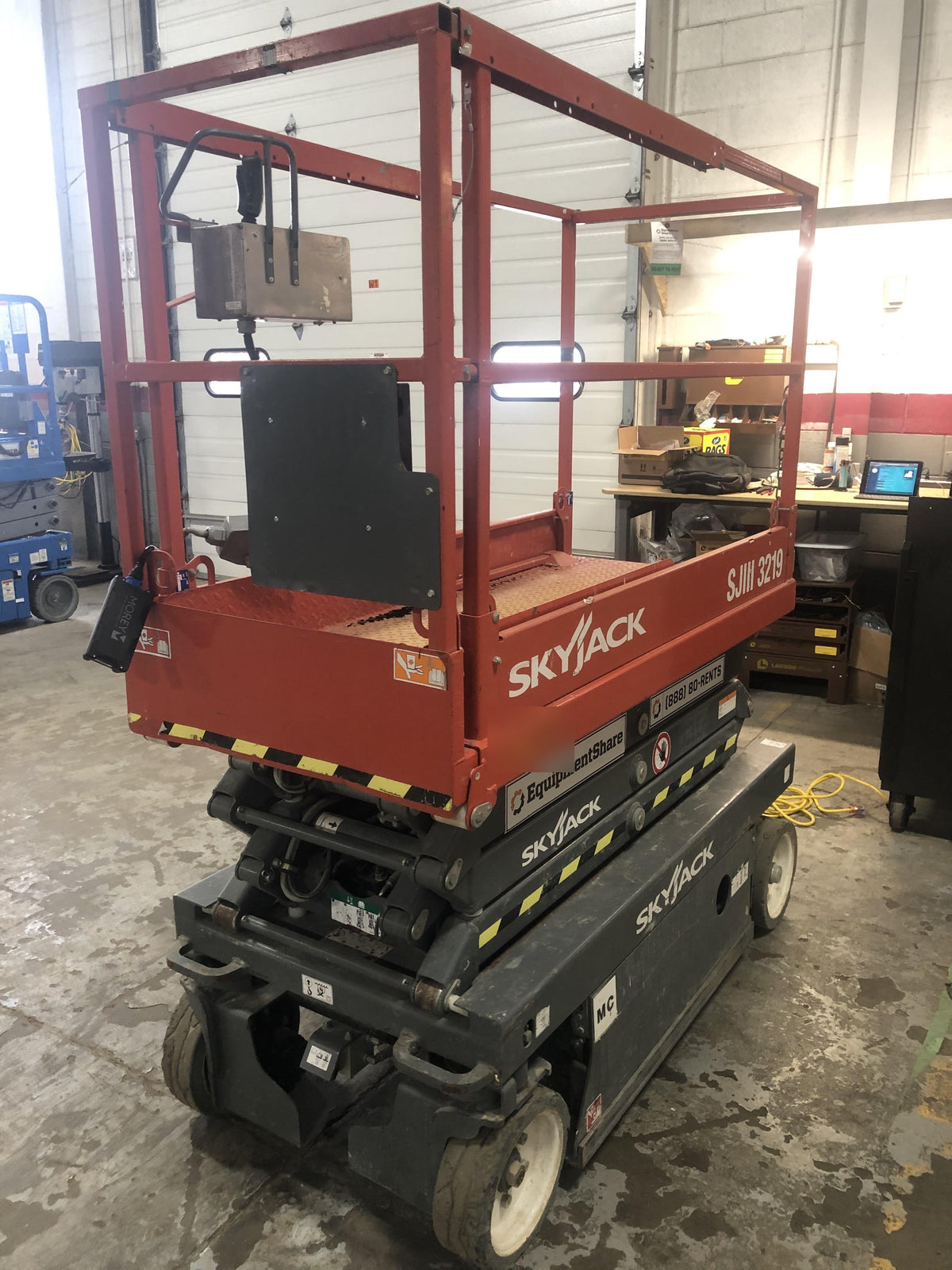 2017 Skyjack SJIII-3219 Standard Rental Specs