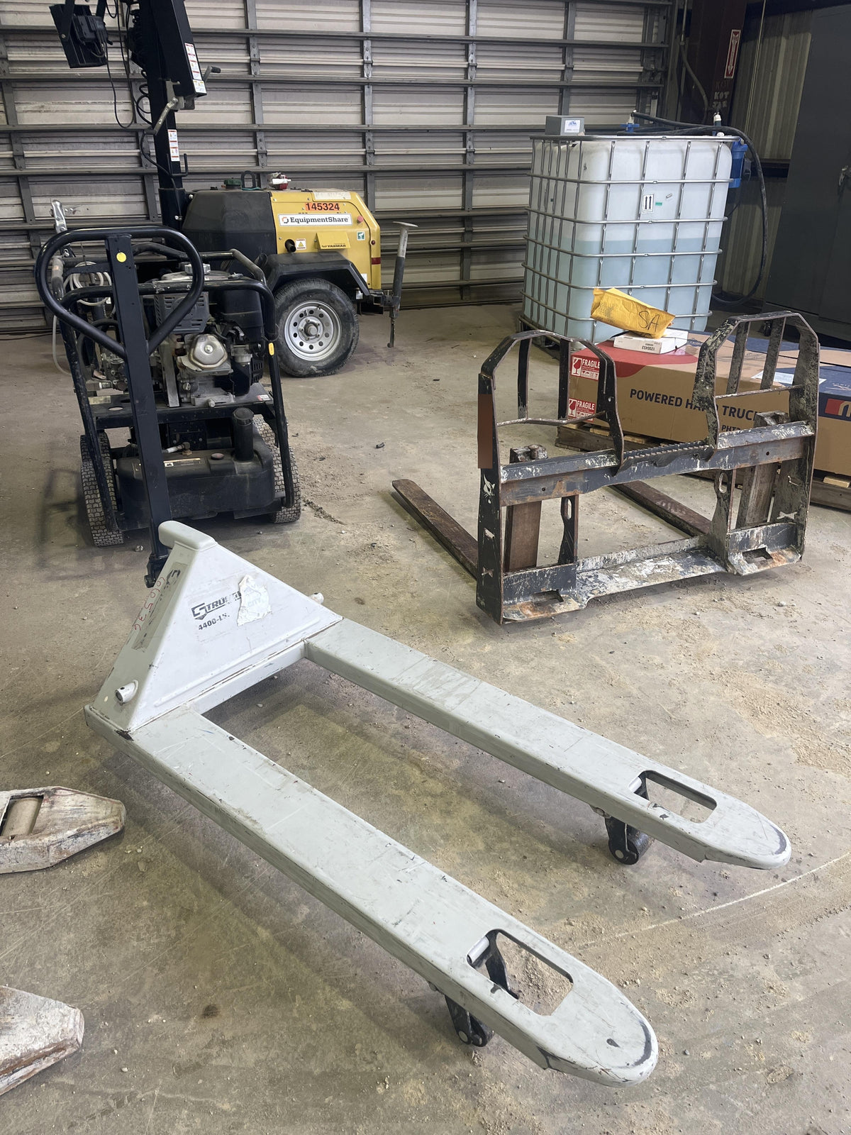 2020 STRONGWAY 4400 lb Pallet Jack