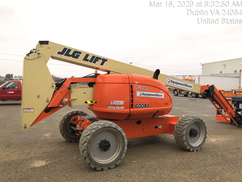 2019 JLG 600AJ