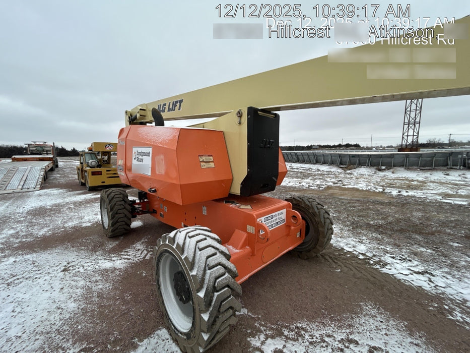 2021 JLG 800AJ