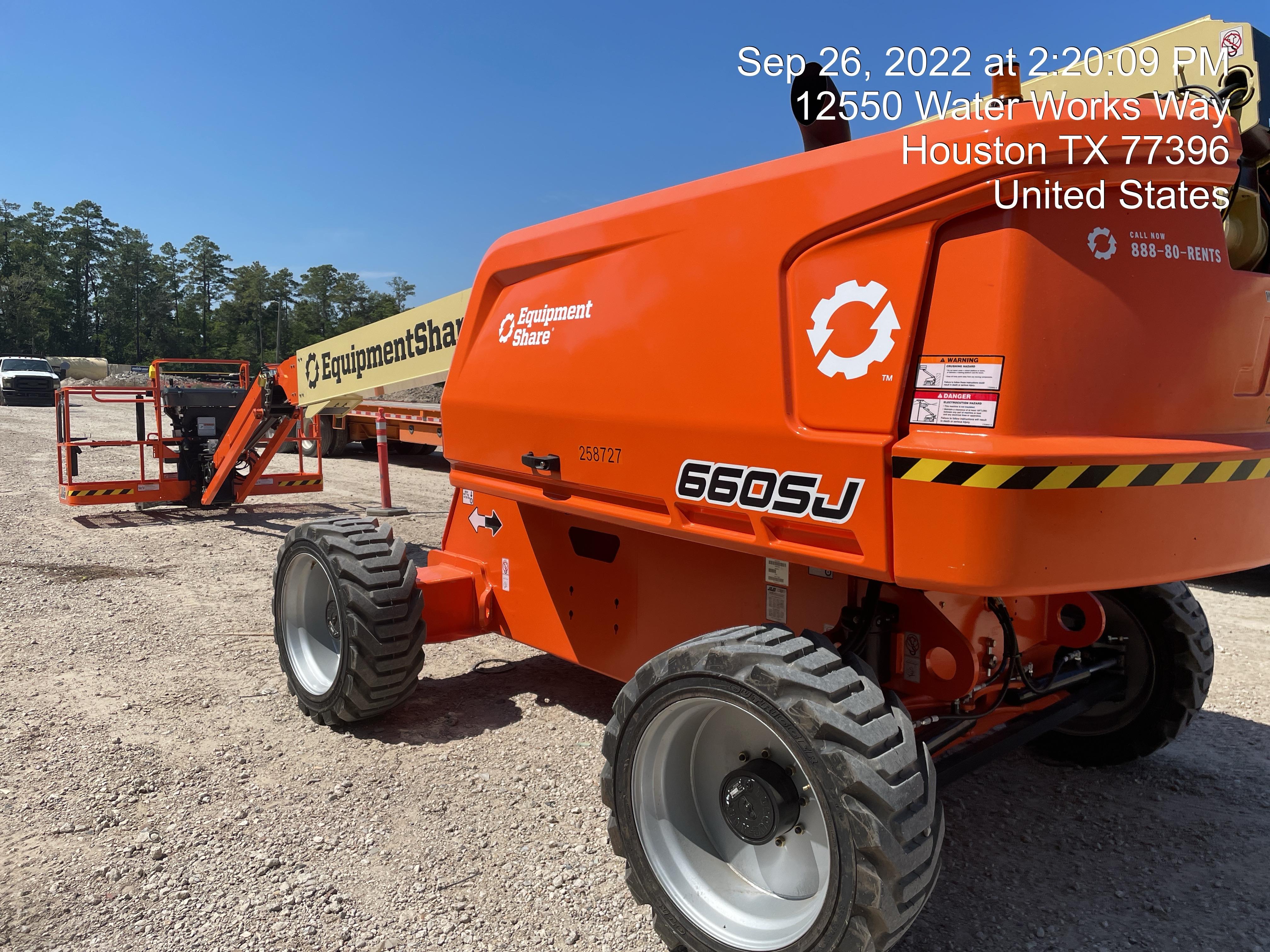 2022 JLG 660SJ
