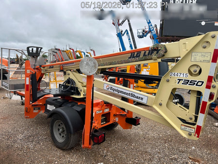 2022 JLG T350