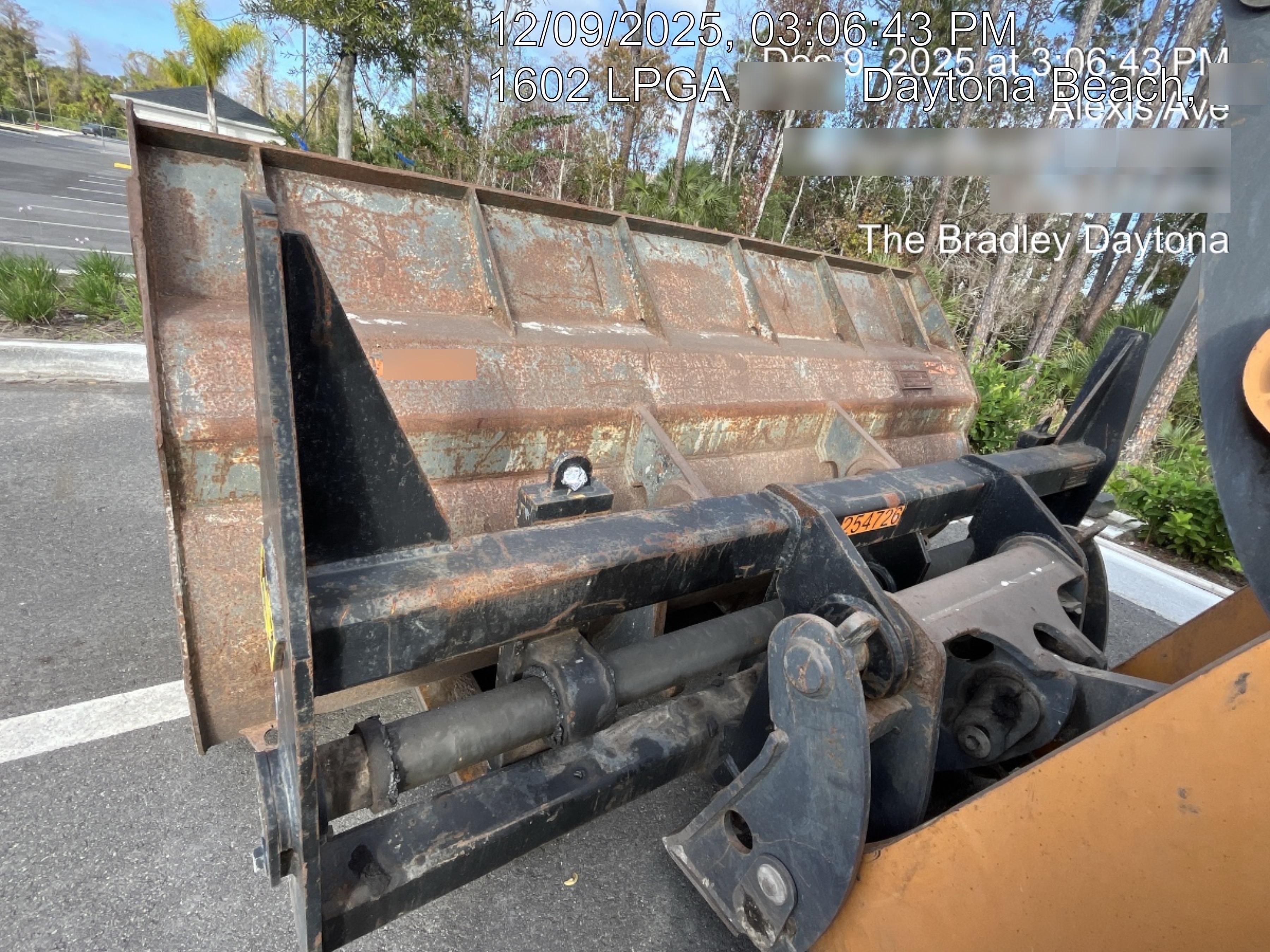 2025 PALADIN 72" Forks