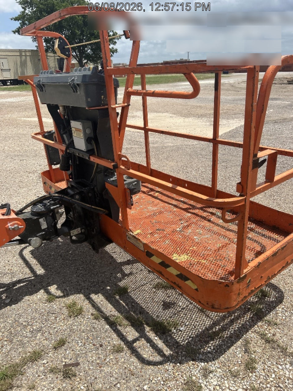 2021 JLG 400S