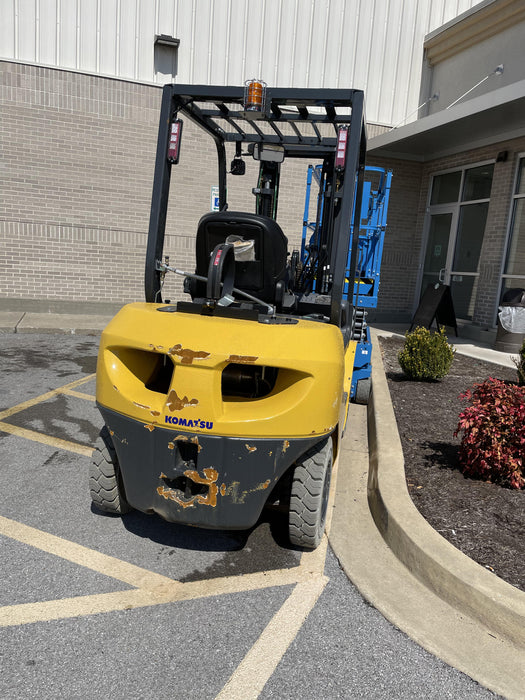 2021 KOMATSU FG25T-16