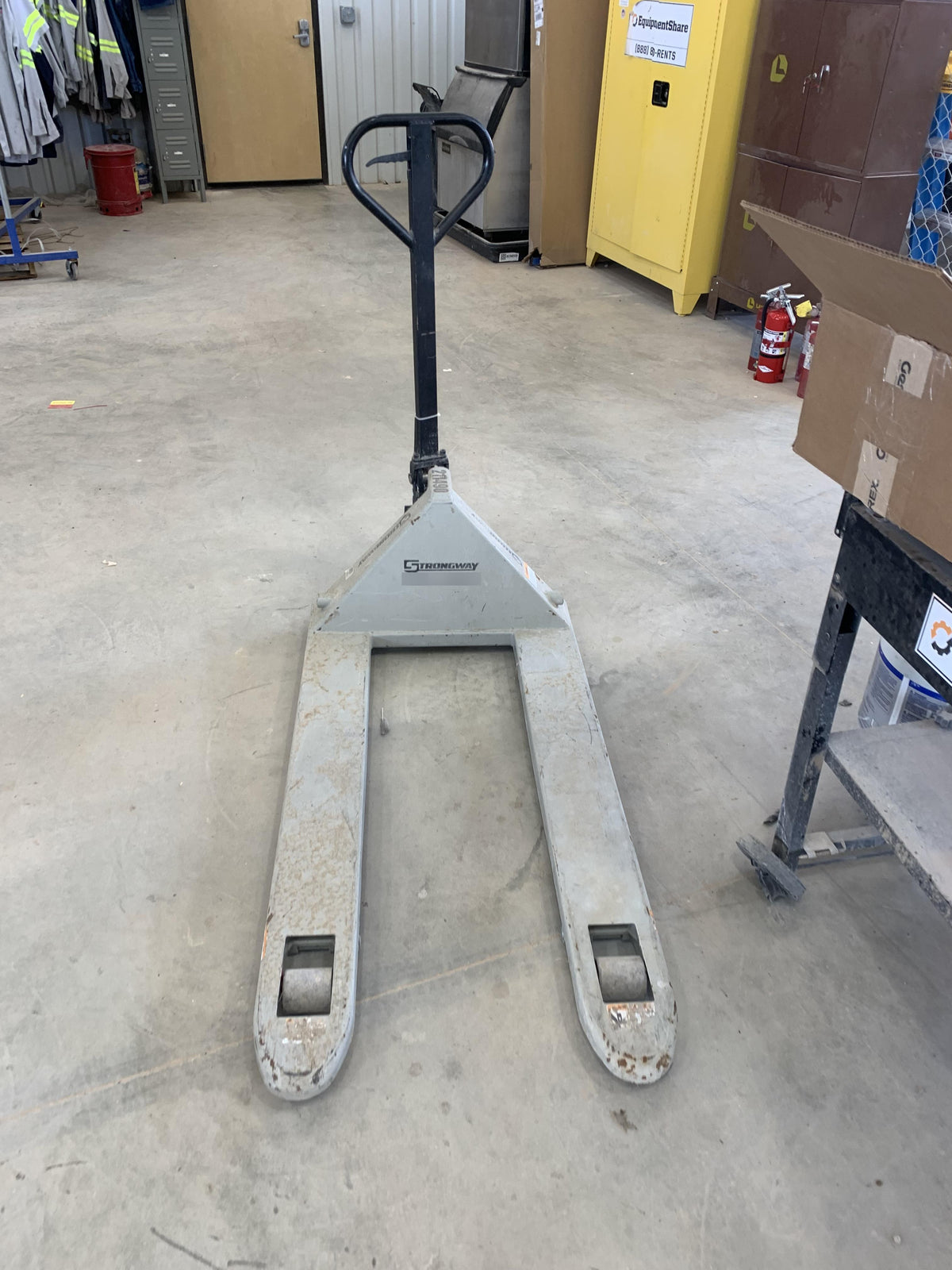 2022 STRONGWAY 4400 lb Pallet Jack