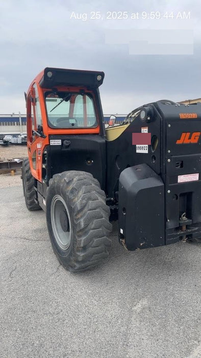 2021 JLG 1732
