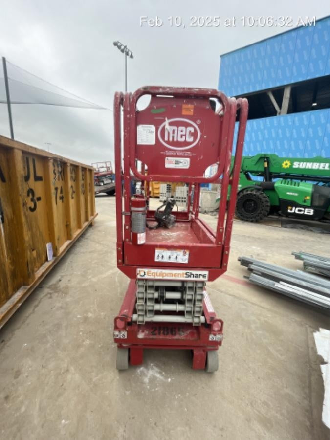 2019 MEC 1330SE MEC 1330SE w/ES Track Hardware, Full Extended 2 Year Warranty
