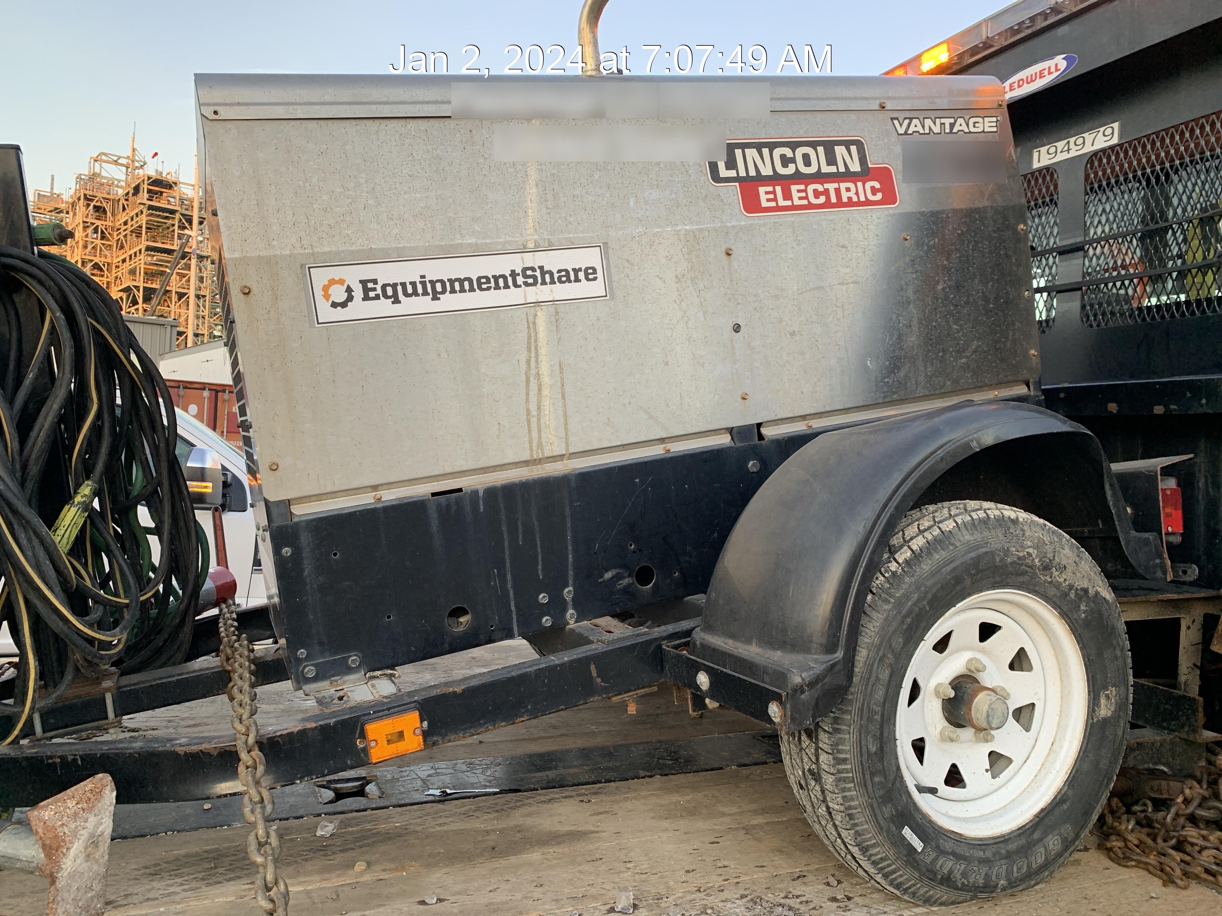 2019 Lincoln Electric Vantage 322 Ready-Pak 3, Two Wheel Trailer, Fender and Light Kit, Cable Rack