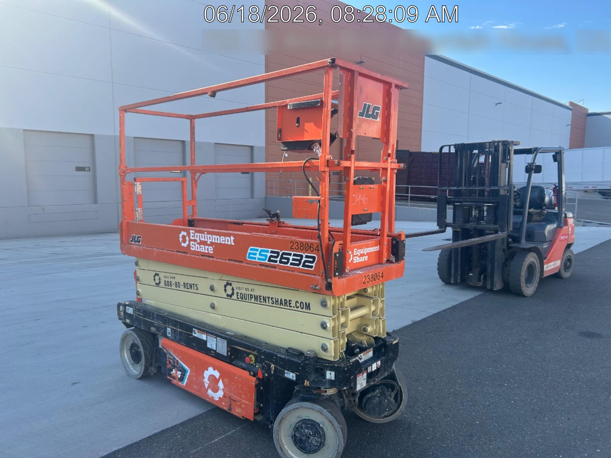2022 JLG ES2632