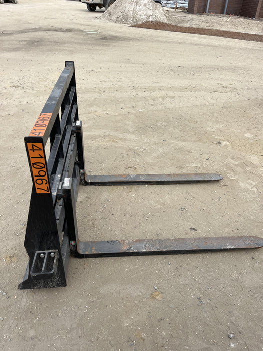 2024 ARROW MATERIAL HANDLING F5100CB