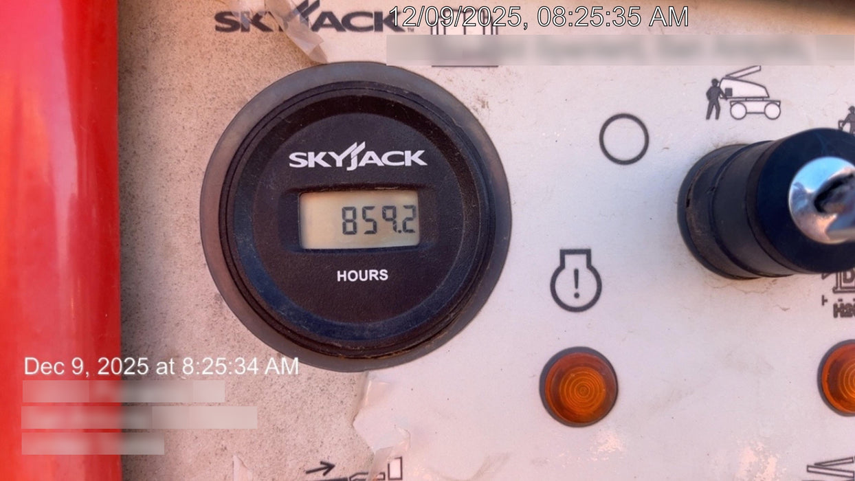 2017 Skyjack SJ46 AJ Skyjack 46AJ, Diesel Engine, Foam Filled Tires, 30x72" Platform, Extended Warranty 5yr/5k hr