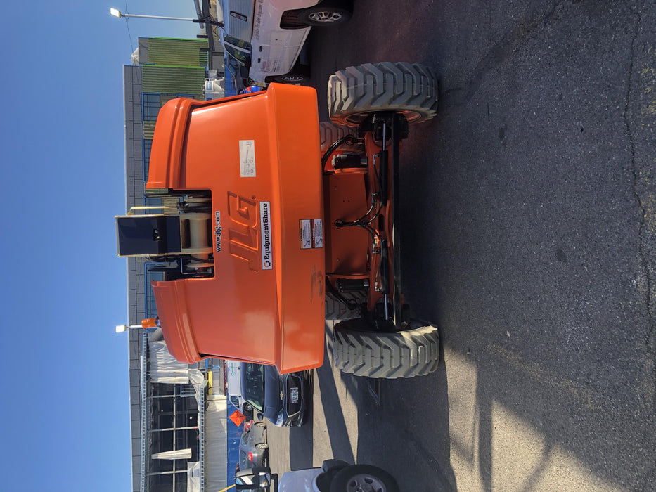 2019 JLG 600S 4WD
