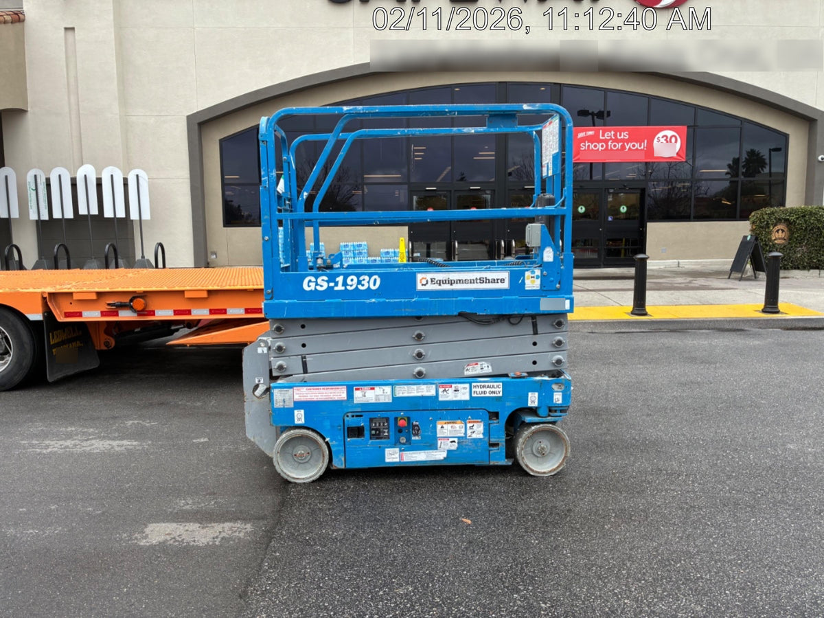 2019 Genie GS-1930 Half Height Swing Gate, 800W Inverter