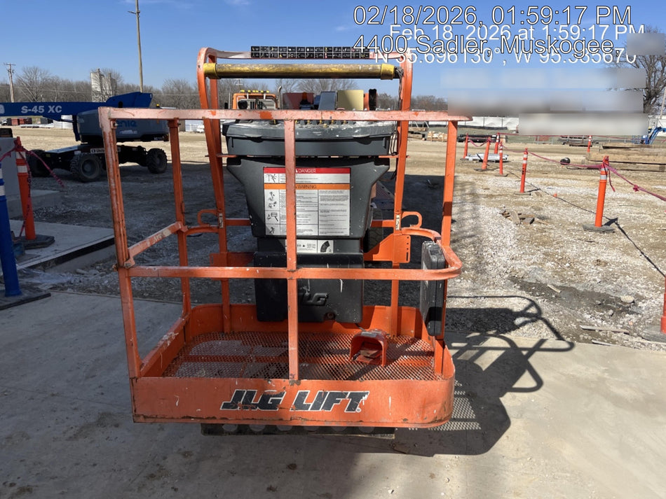 2019 JLG E300AJP