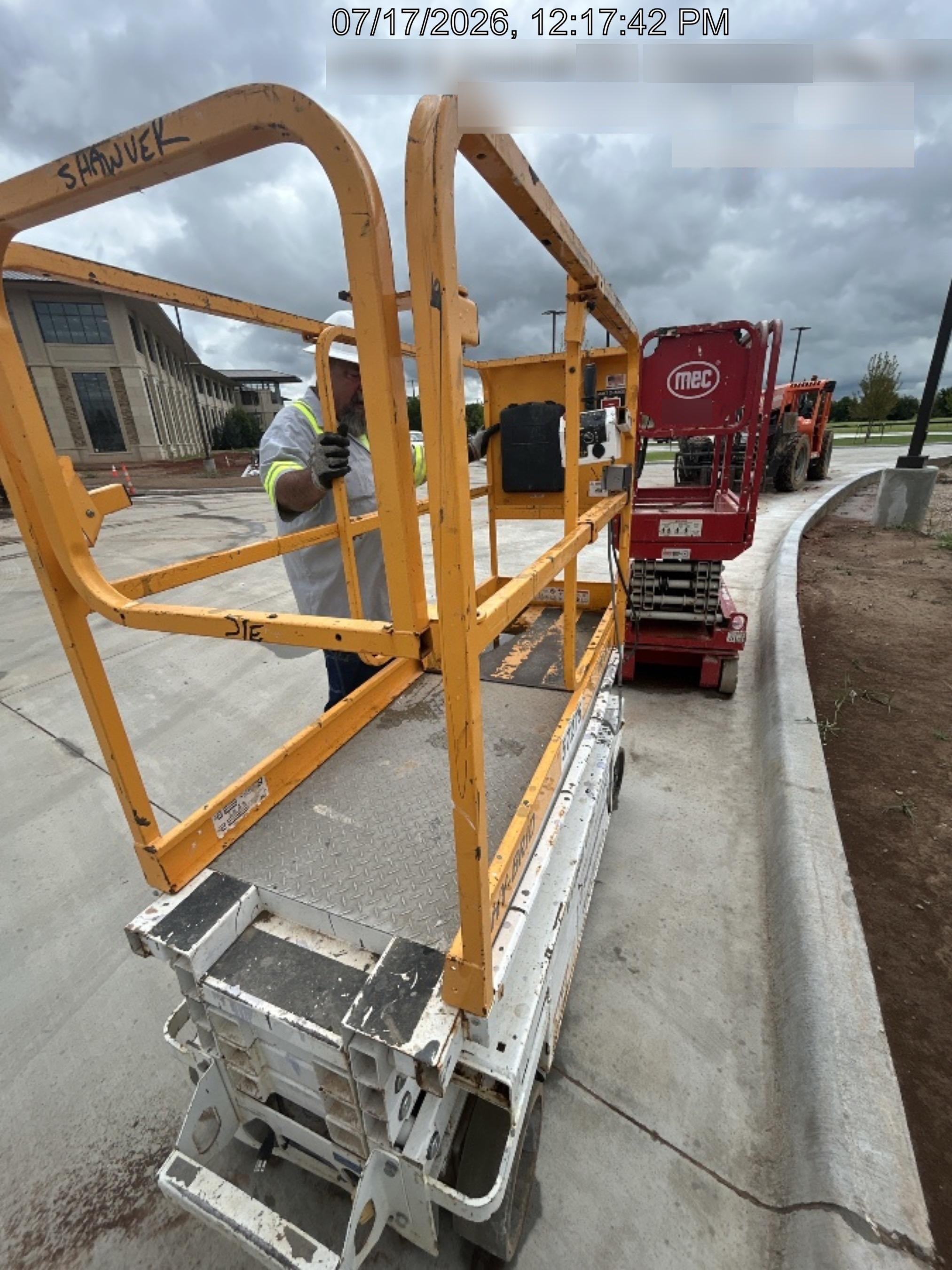 Custom Equipment HB-1430 <ul>
 <li>Hy-Brid Scissor Lift</li>
  <li>Platform capacity up to 670 lbs.</li>
  <li>Working height up to 20 ft</li>
  <li>Weighs under 1,700 lbs.</li>
  <li>Non-marking wheels </li>
</ul>