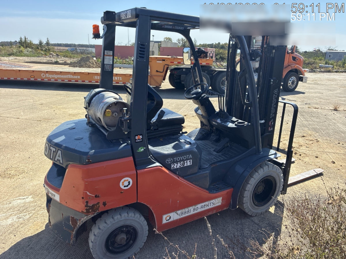 2022 TOYOTA 50-8FGU25