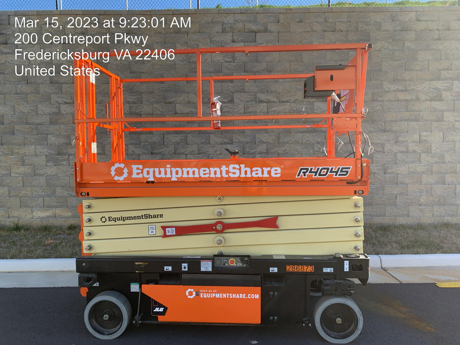 2022 JLG R4045