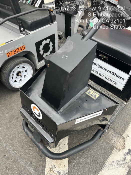 2021 Expeditor Expeditor 3 wheel Expeditor, Steering Wheel, Solid Non marketing tires, Ball Hitch, Front bumper, Painted Black