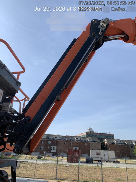 2022 JLG 660SJ