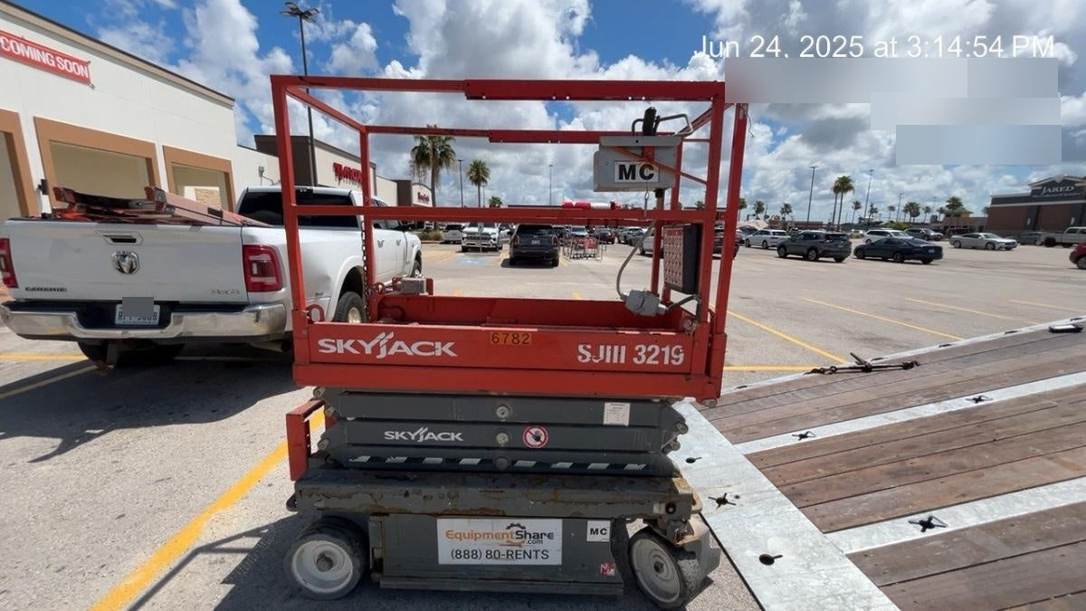 2018 SKYJACK SJIII-3219