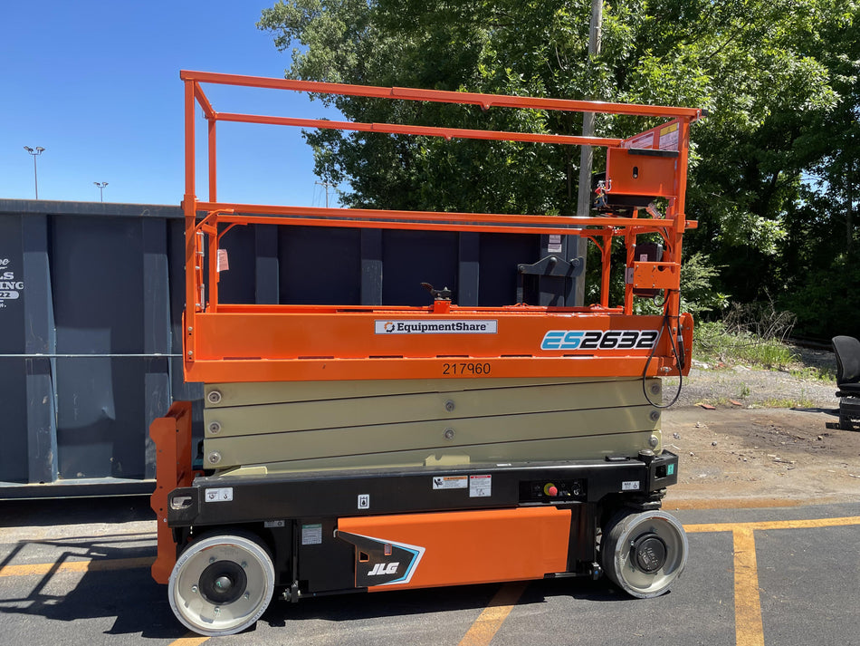 2022 JLG ES2632