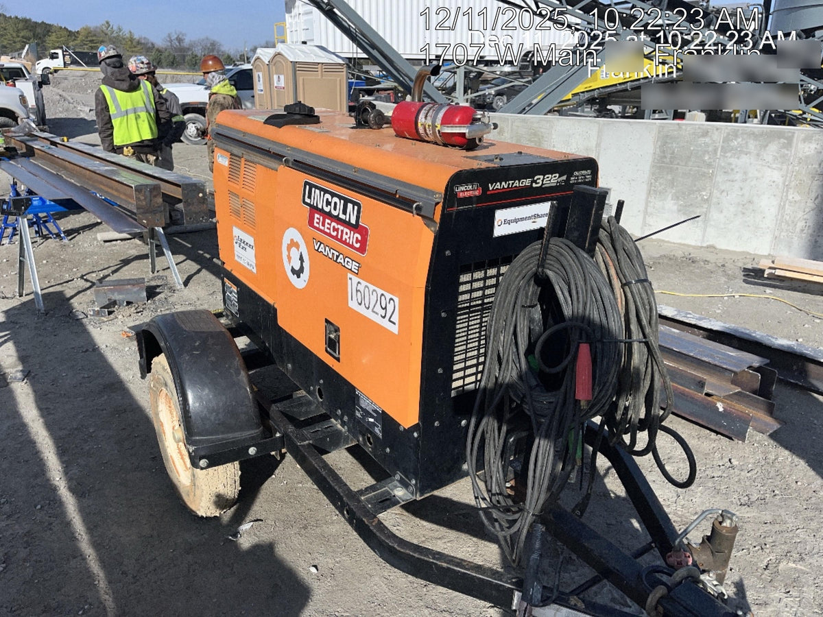 2021 Lincoln Electric Vantage 322 Vantage 322 Ready Pak 3 w/ Decals, ORANGE (includes trailer, cable rack, fender light kit) NO Telematics