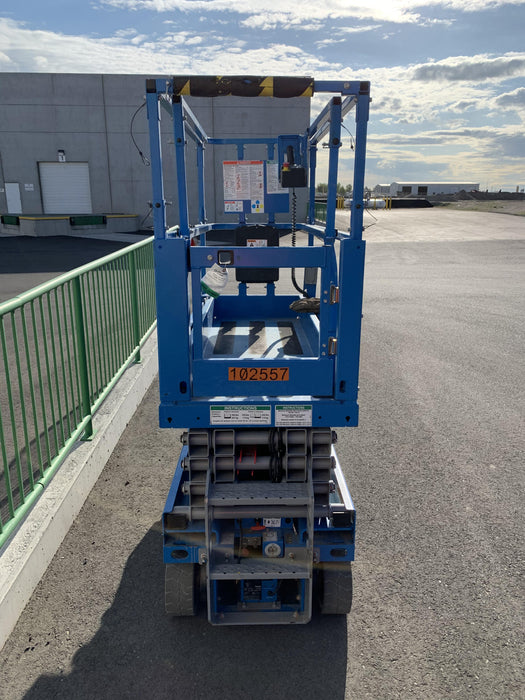 2020 Genie GS-1930 Solid Non Marking Tires, Beacon, Folding rails with half height swing gate, 800W Inverter