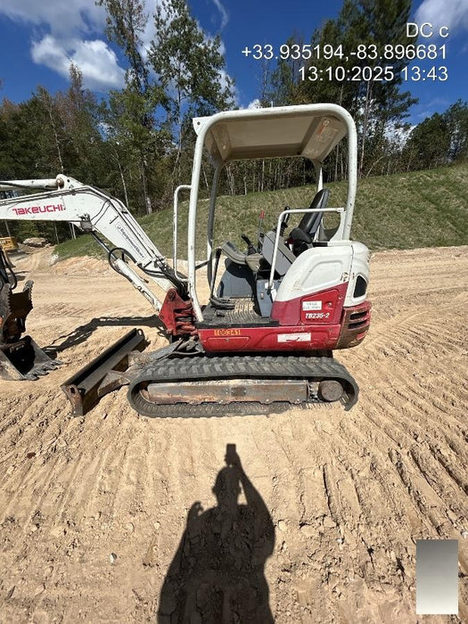 2020 Takeuchi TB235-2R Canopy, Rubber Tracks, Manual TAG QC
