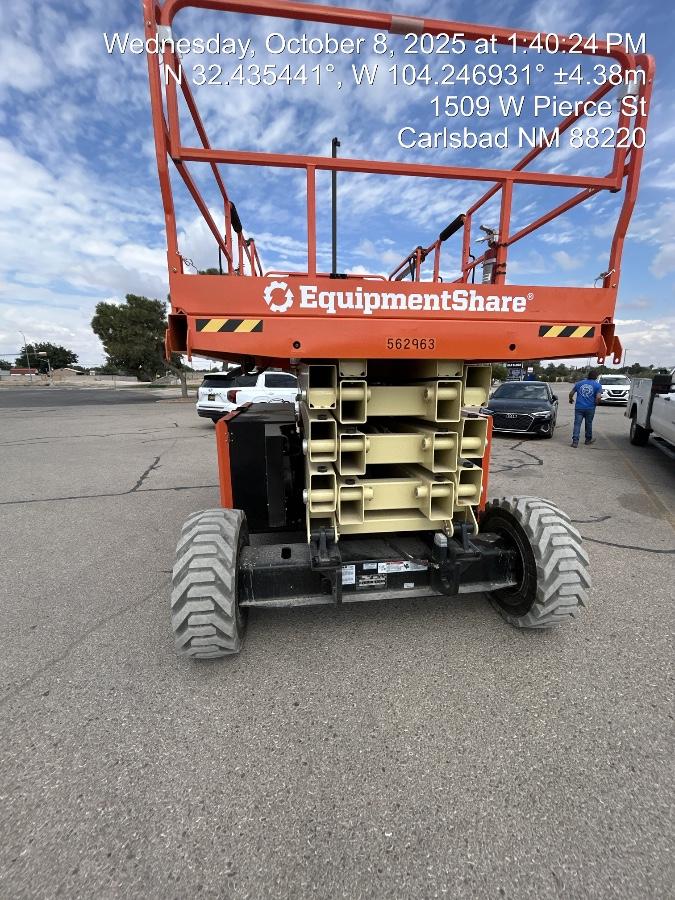 2025 JLG RT4394