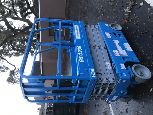 2019 Genie GS-1930 Half Height Swing Gate, 800W Inverter